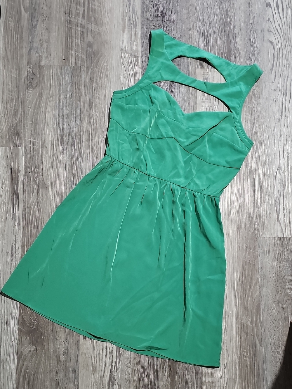 NWOT Green Cutout Sleeveless Dress